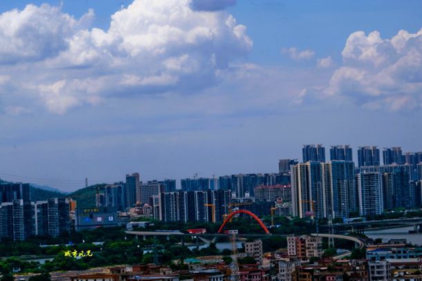 83�£���ĸ��С����